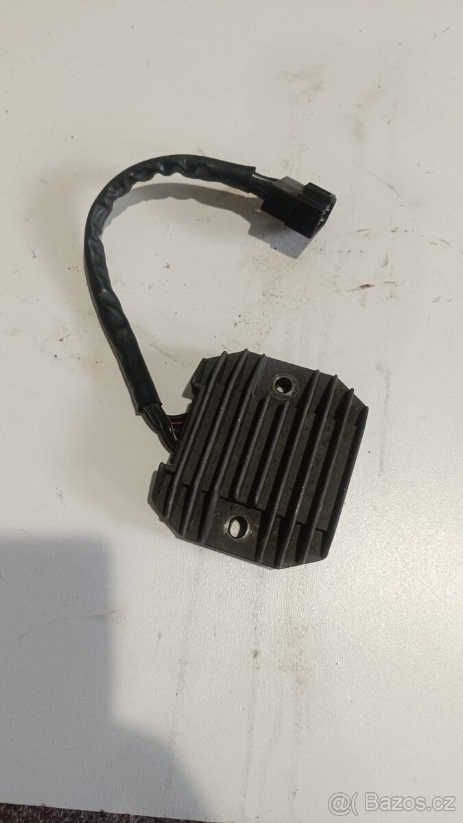 Regulátor napětí Kawasaki ZX-6R