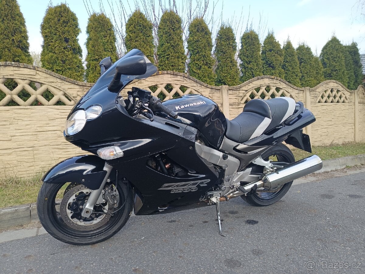 Kawasaki ZZ-R 1200 2004