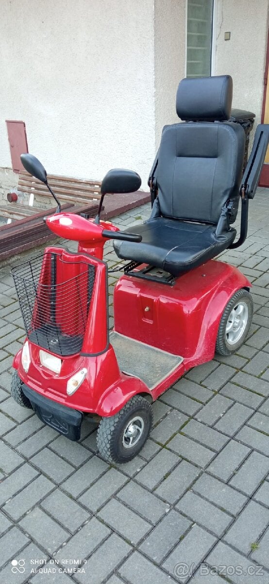 Prodám Elektrický invalidní vozík Selvo 4800 pro seniory