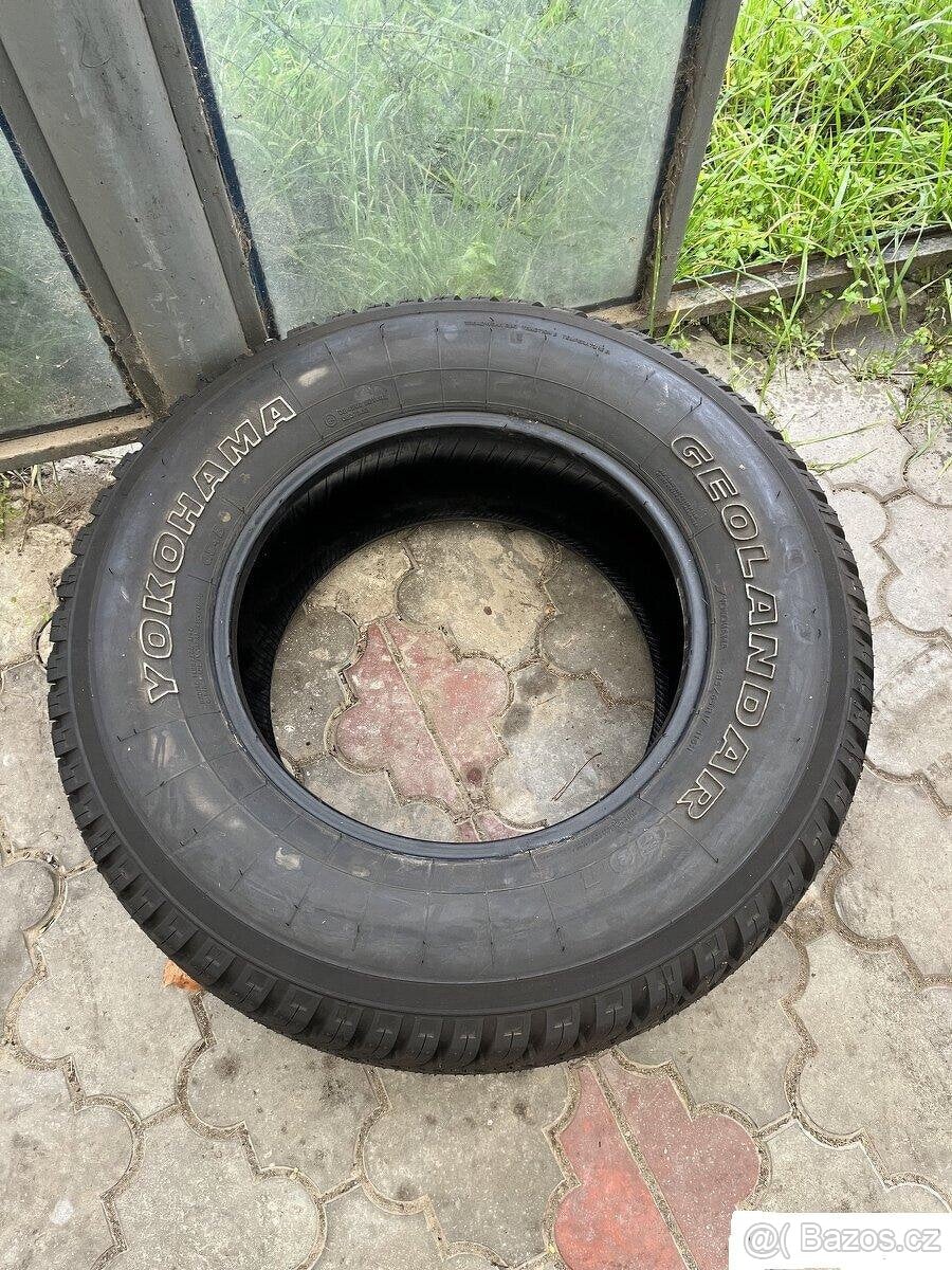 285/65 R17 Yokohama Nova Pneu