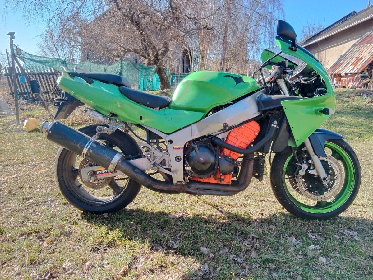 Kawasaki Ninja ZX-6R (ZX600F) – náhradní díly, celek
