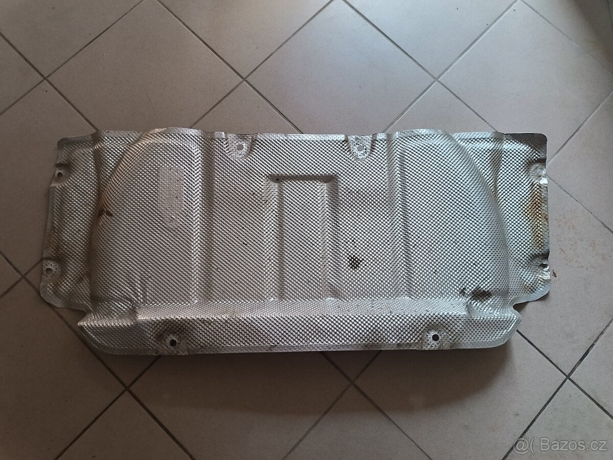 Krycí plech Range Rover L322