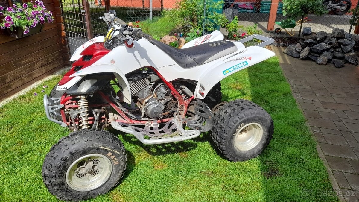 Čtyřkolka Yamaha Raptor 660