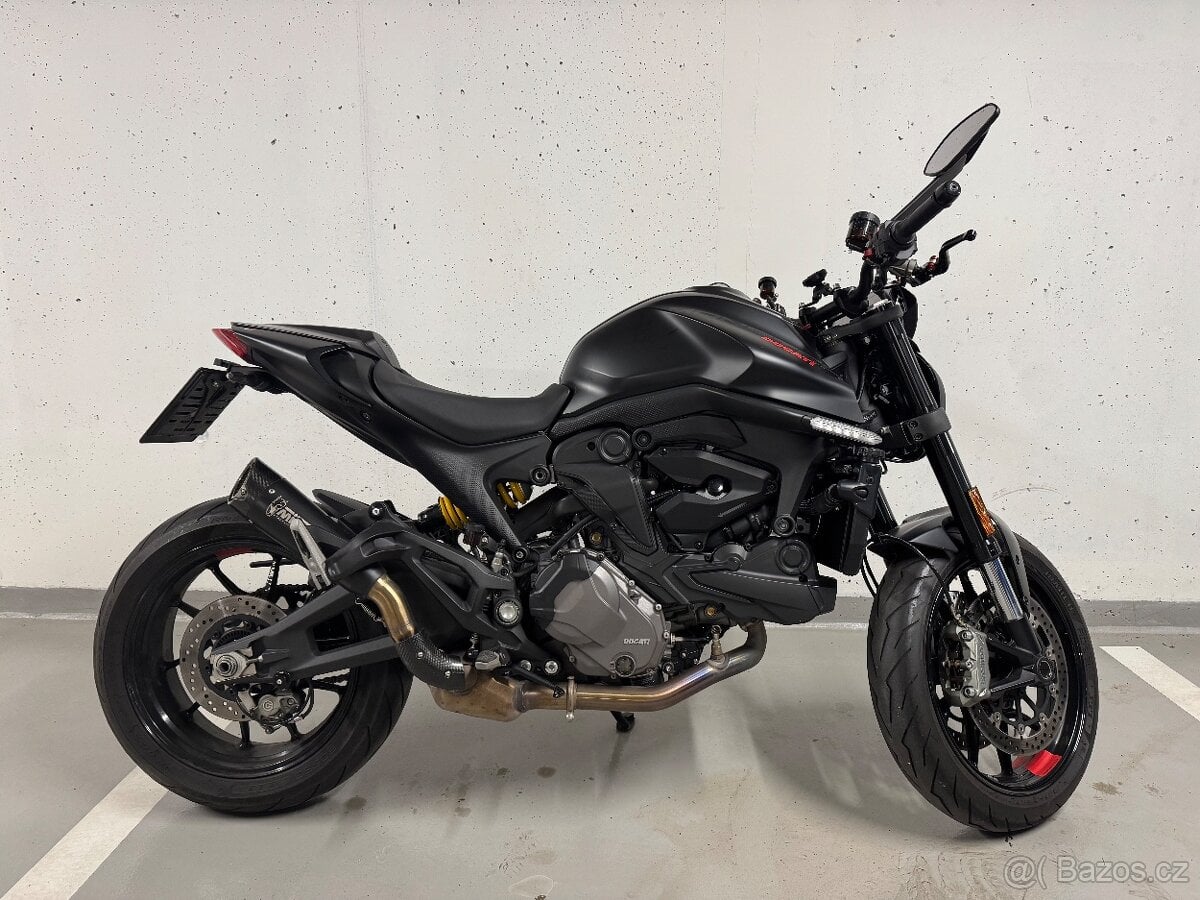 Ducati Monster Plus 2022
