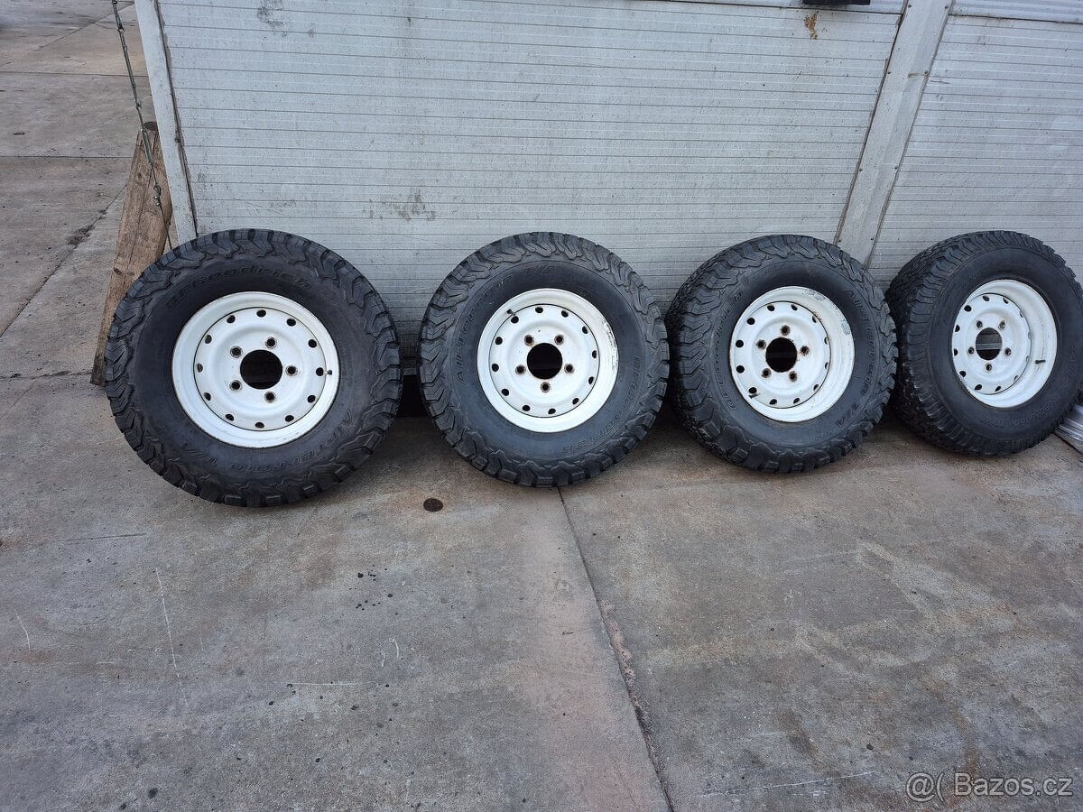 LAND ROVER DEFENDER – KOMPLETNÍ KOLA WOLF