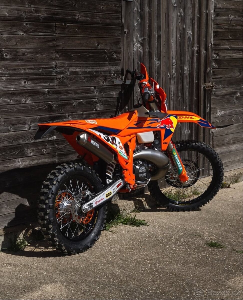 Scházím kros nebo kros s spz