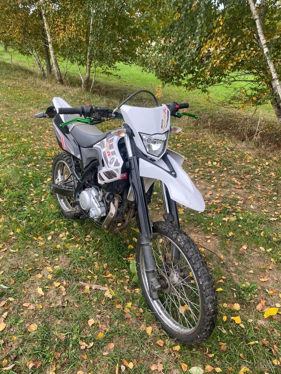 Yamaha wr 125r