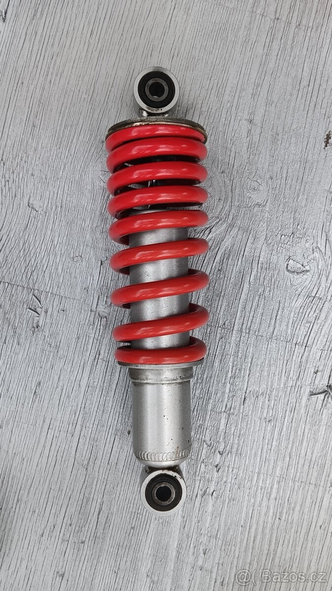 Honda CBR 125 - tlumič