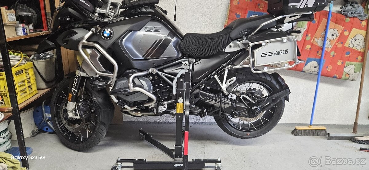 Stojan na moto BMW R1250GS
