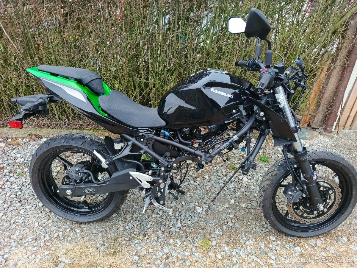 Kawasaki z 400 rok 2022