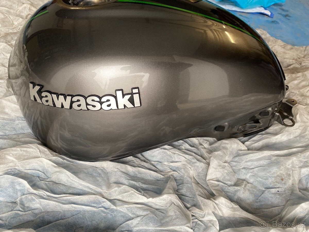 Kawasaki Z900RS r.v. 2022