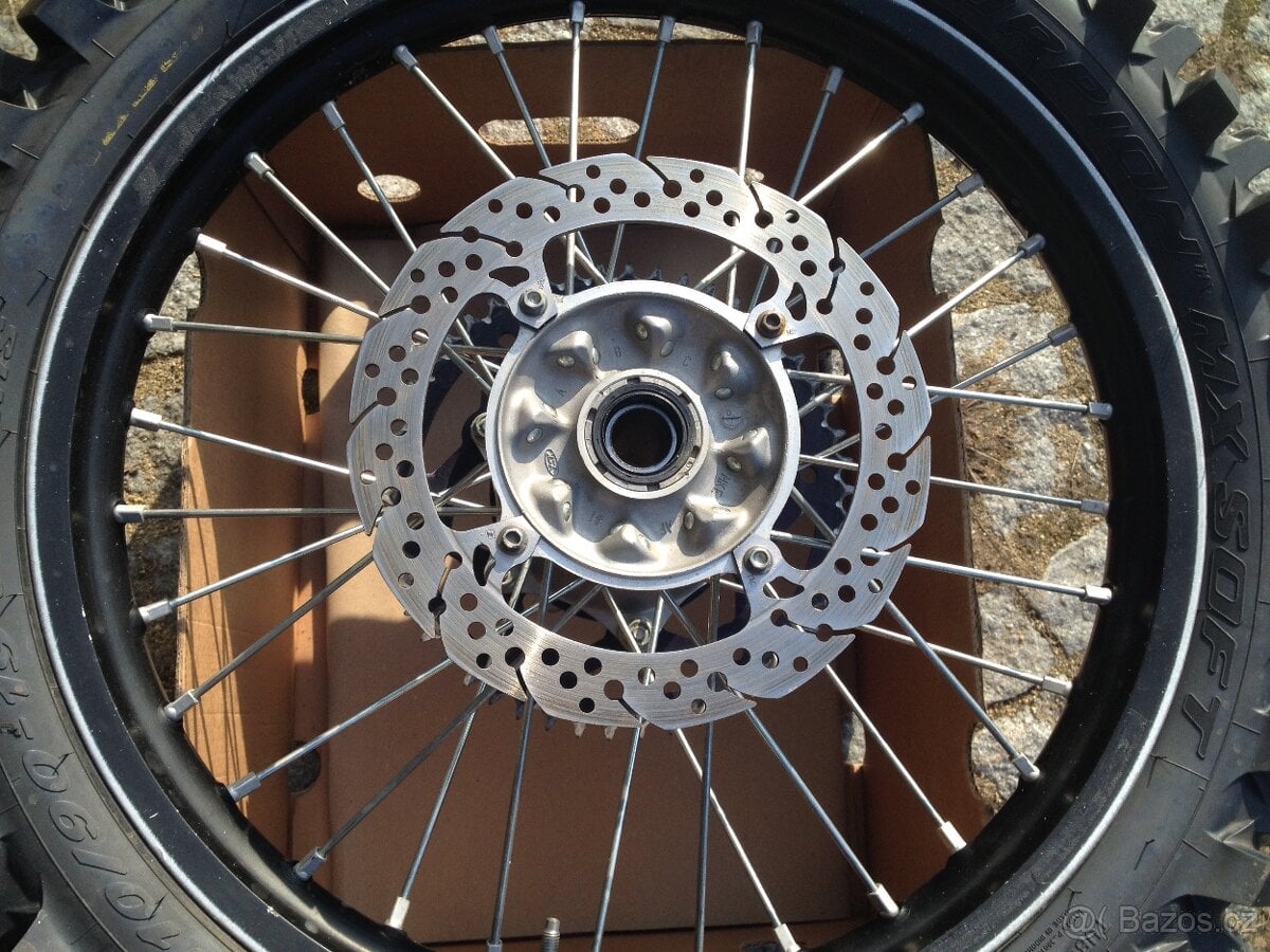 Yamaha YZF 250-zadní kolo