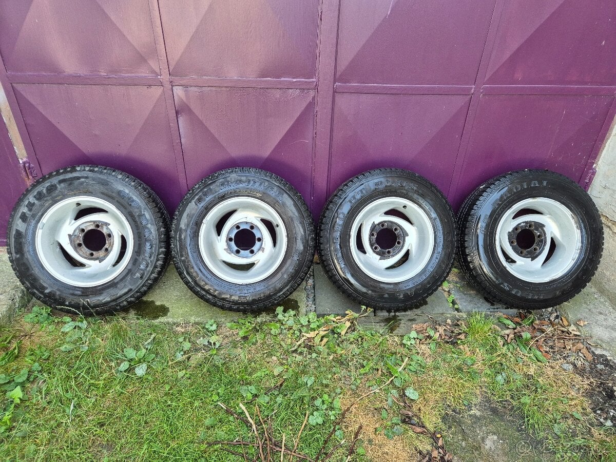 Offroad kola 215/80 R15 Marrakesh