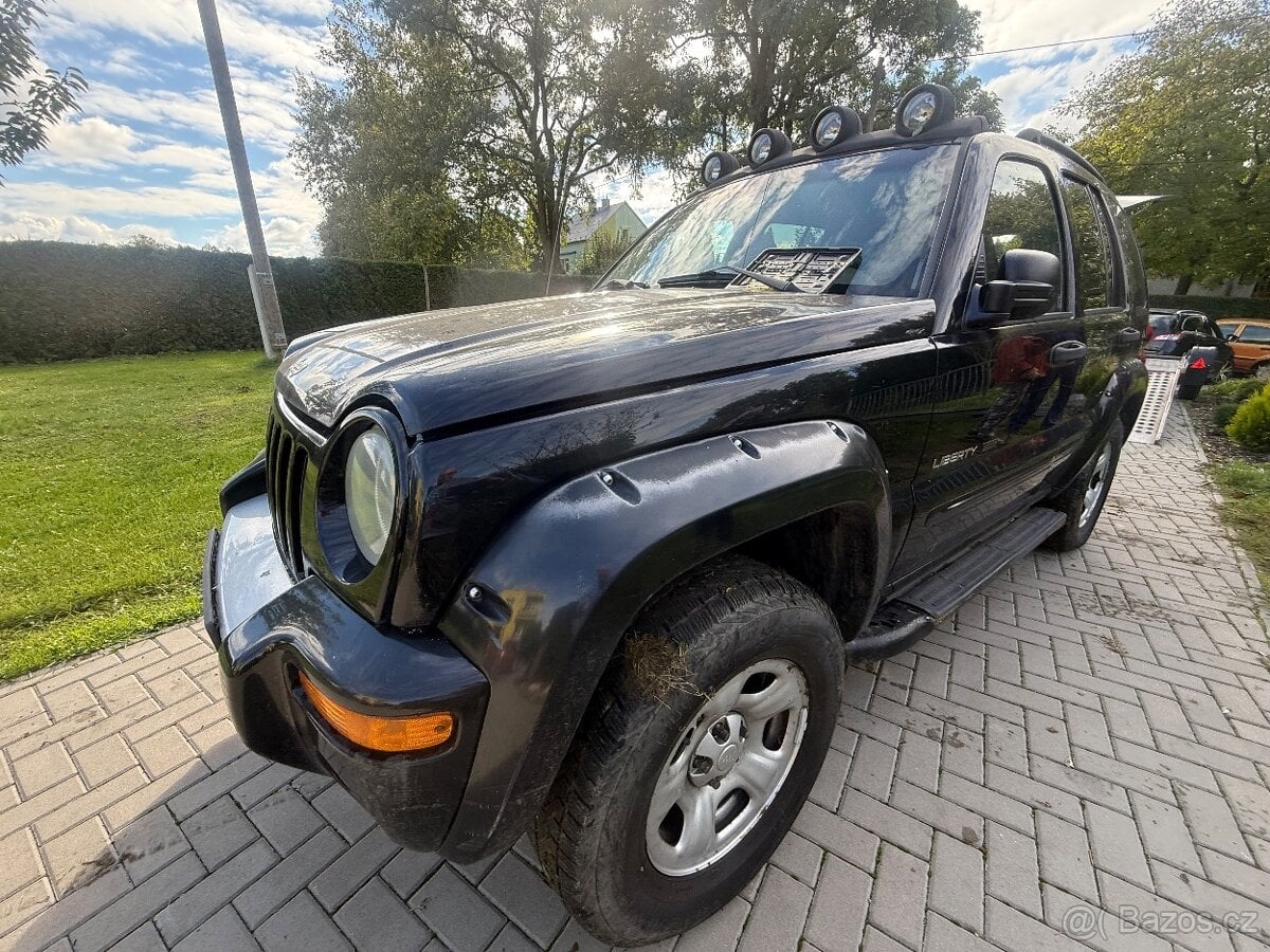 Jeep Liberty 3,8 v6  bez motoru