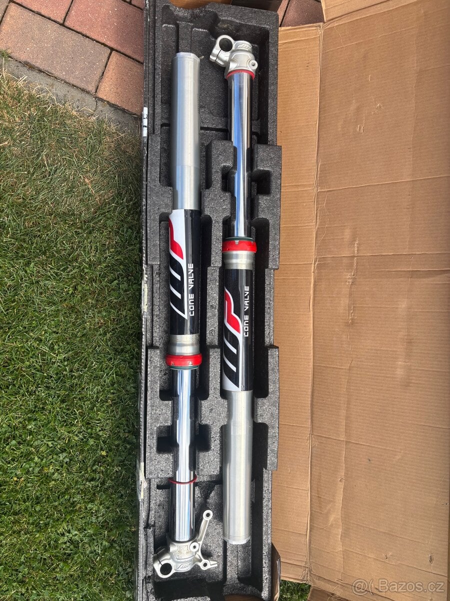 WP xact vidlice + tlumič