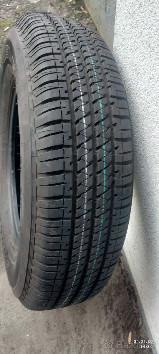 Prodam pneumatiku z rezervy Suzuki Jimny