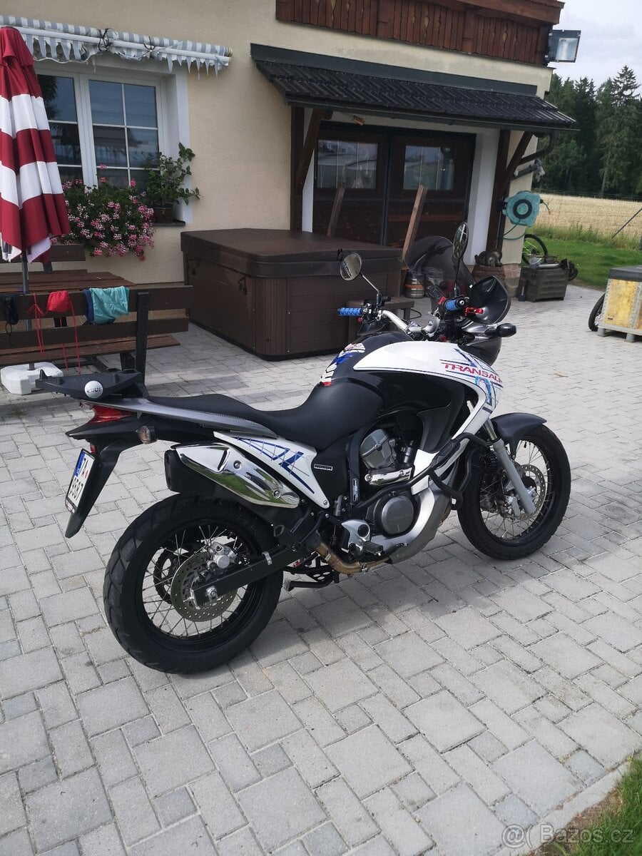 Honda Transalp 700