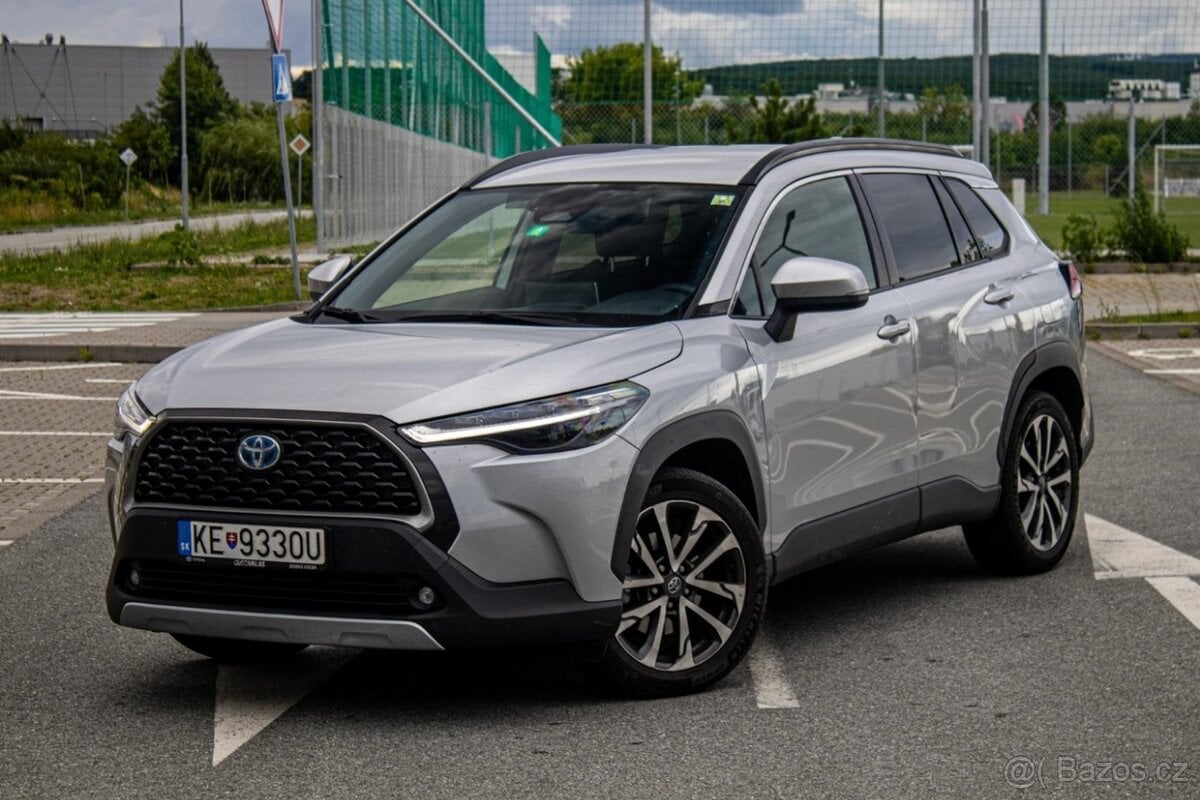 Toyota Corolla Cross 2.0 Hybrid 197k e-CVT STYLE 4x4