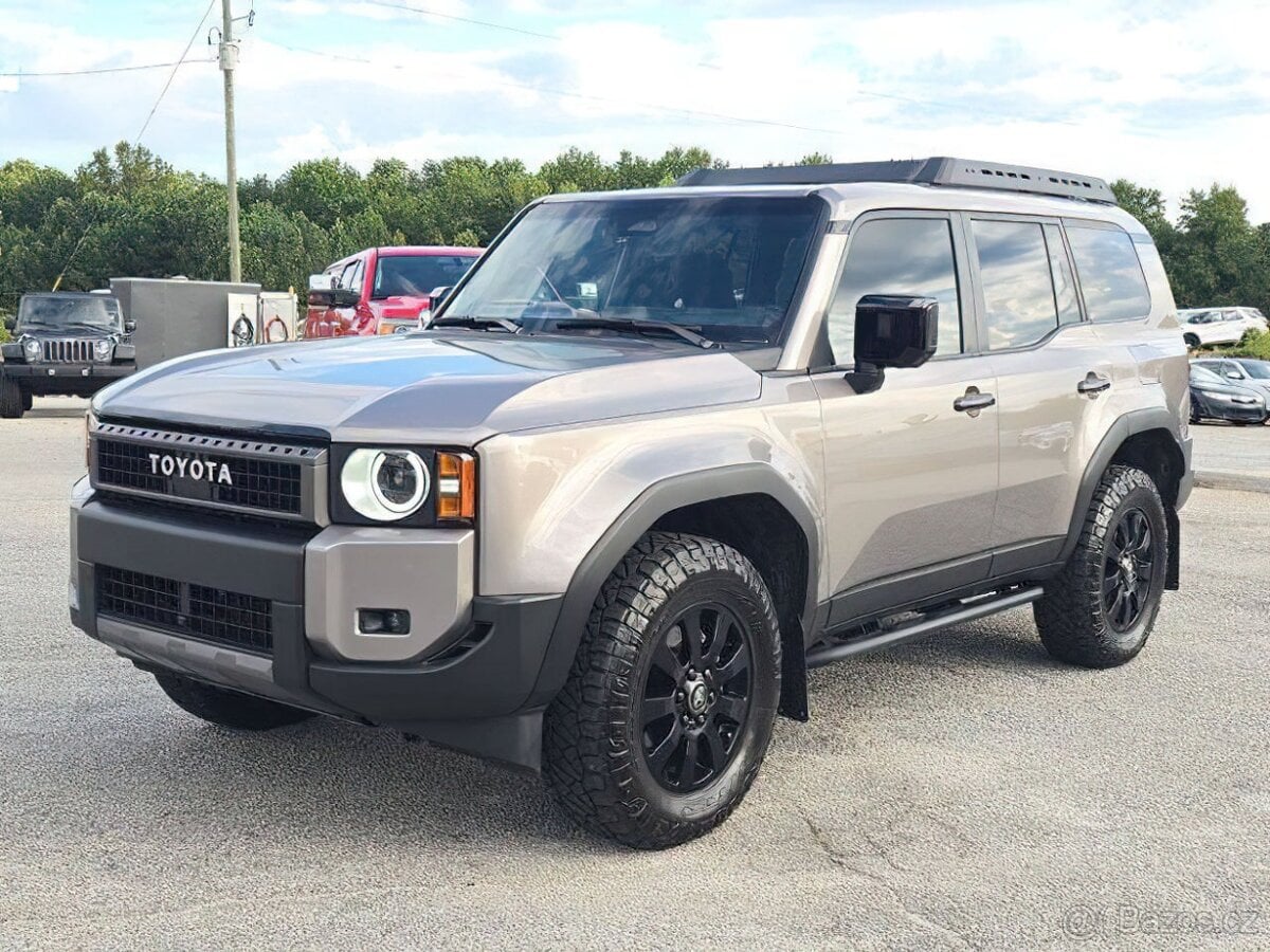 Toyota Land Cruiser  rok 2024, Hybrid 2.4L 4x4