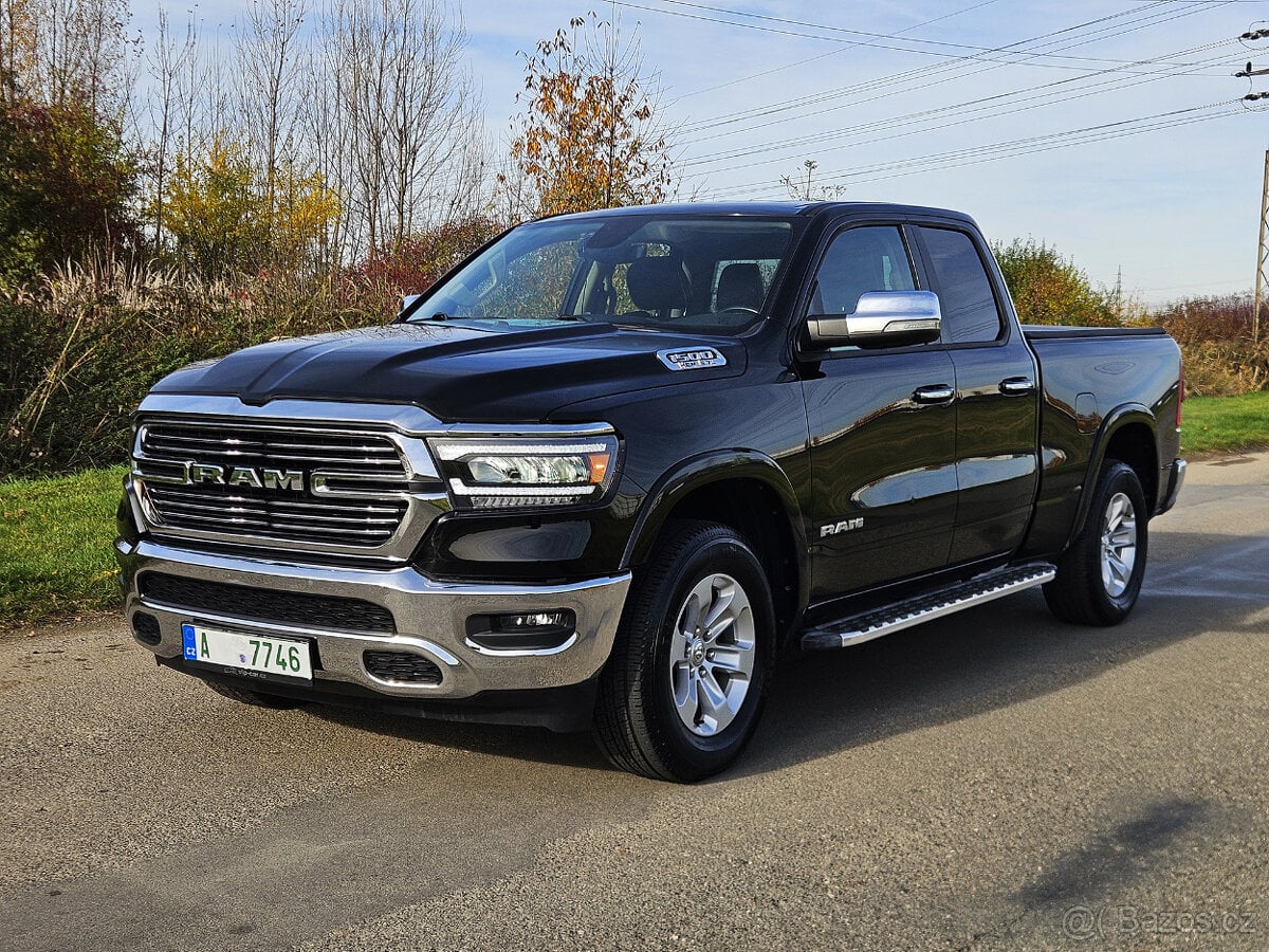 Dodge Ram 1500 Laramie 5.7L 2020 - long bed, 4x4