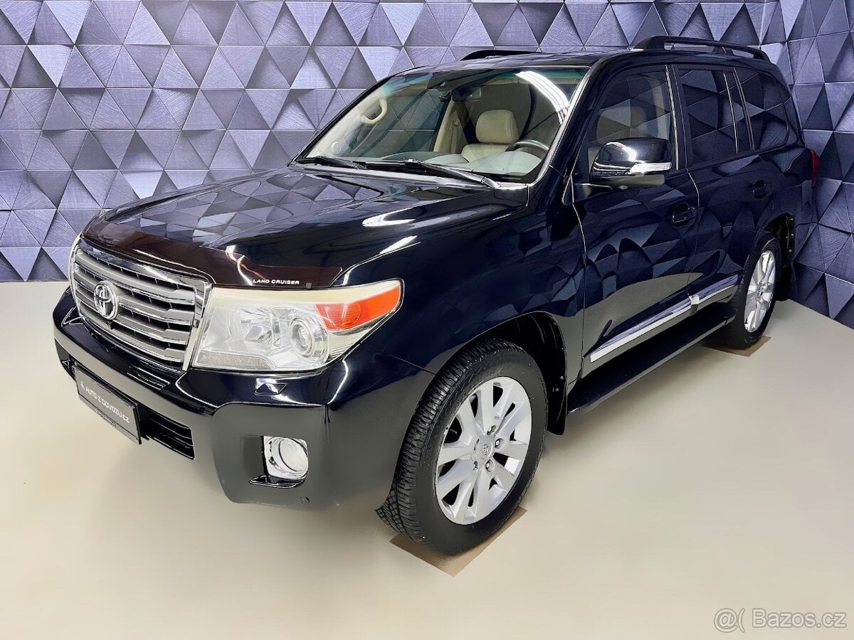 Toyota Land Cruiser 200D V8 D-4D LUXURY, 7MÍST, JBL, KEYLESS