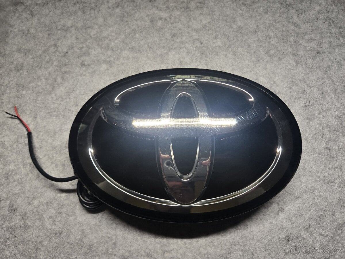 Svítící dynamický LED znak Toyota