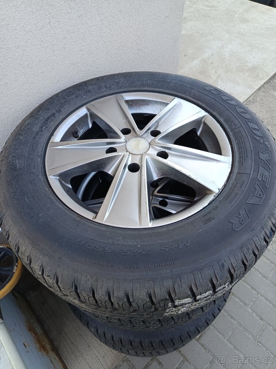 Kola 5x139,7 Letní 245/65 R17