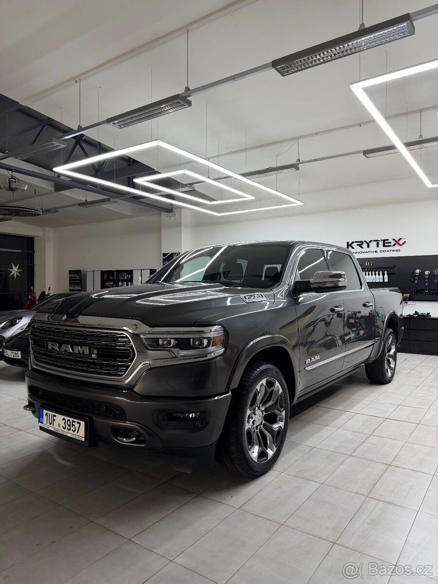 Dodge RAM 1500 limited