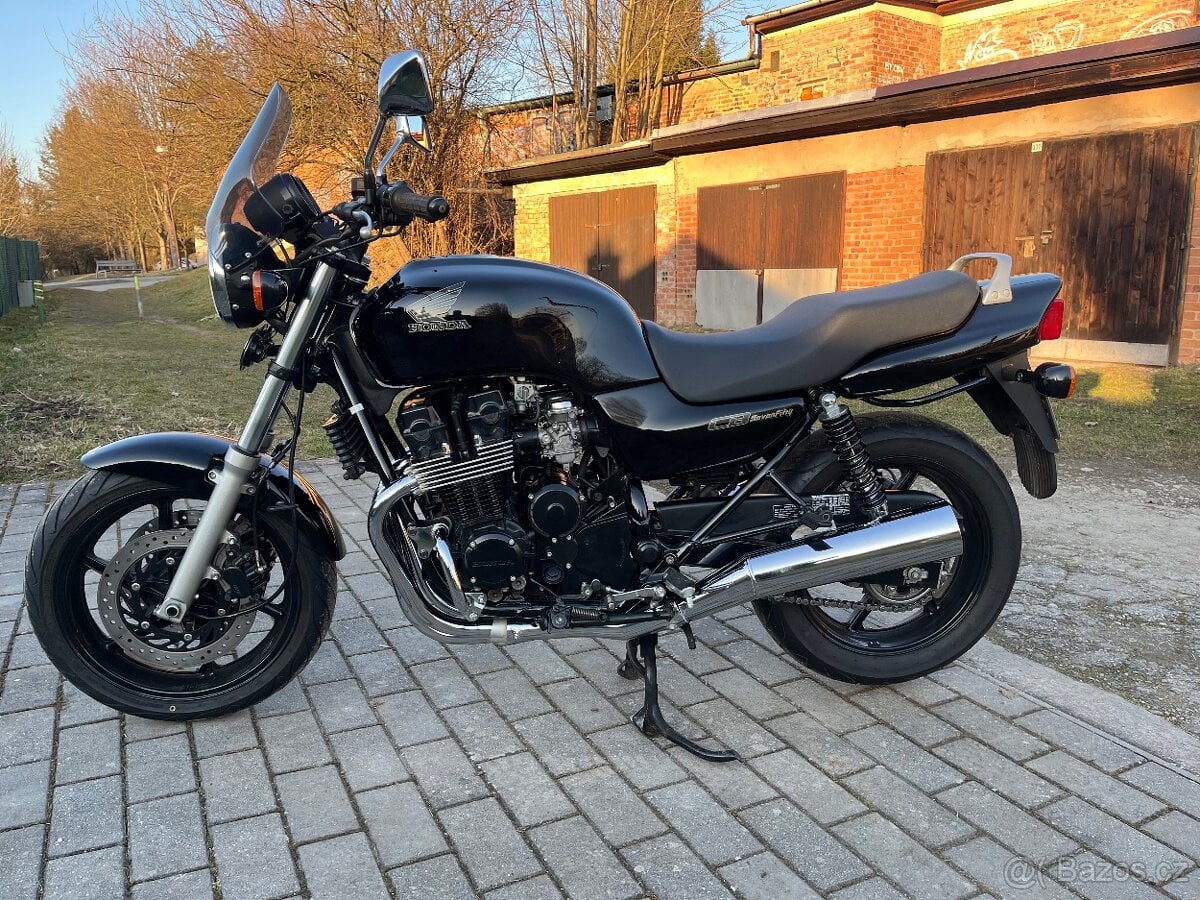 Honda CB 750 SevenFifty 53 kw