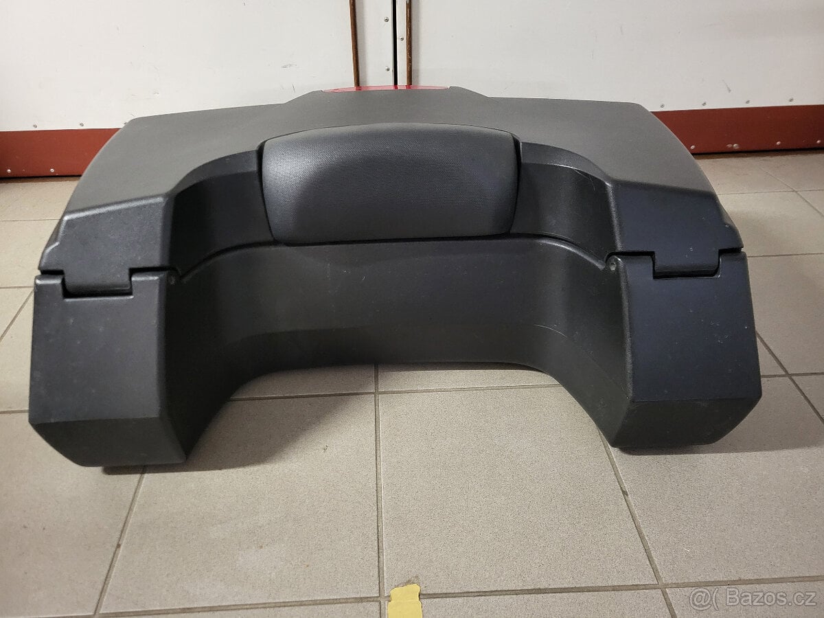 zadní box na čtyřkolku