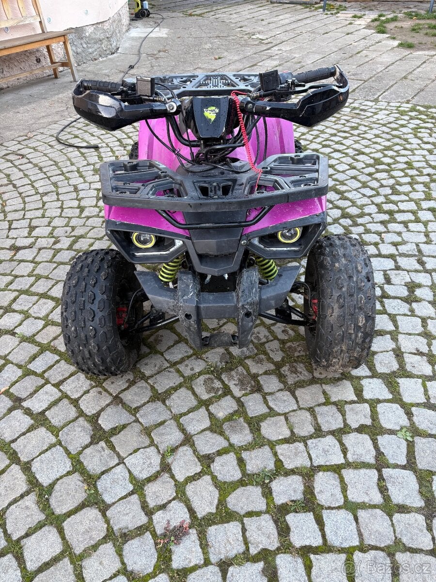 Dětská čtyřkolka 125