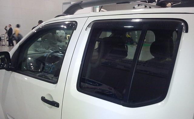 Nissan Navara D40 - OFUKY OKEN VELKÉ - OEM kvalita