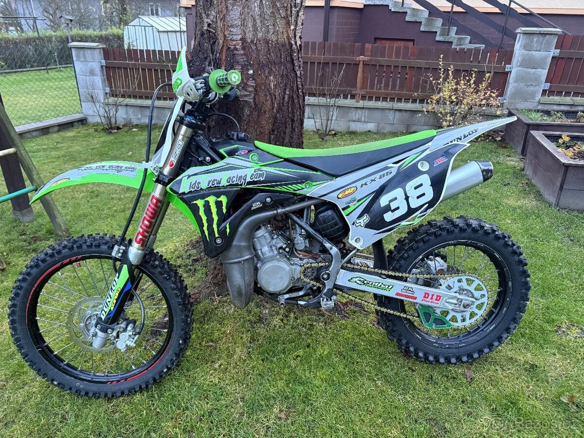 Kawasaki KX 85, r.v.2014 Velka kola 19 a 16