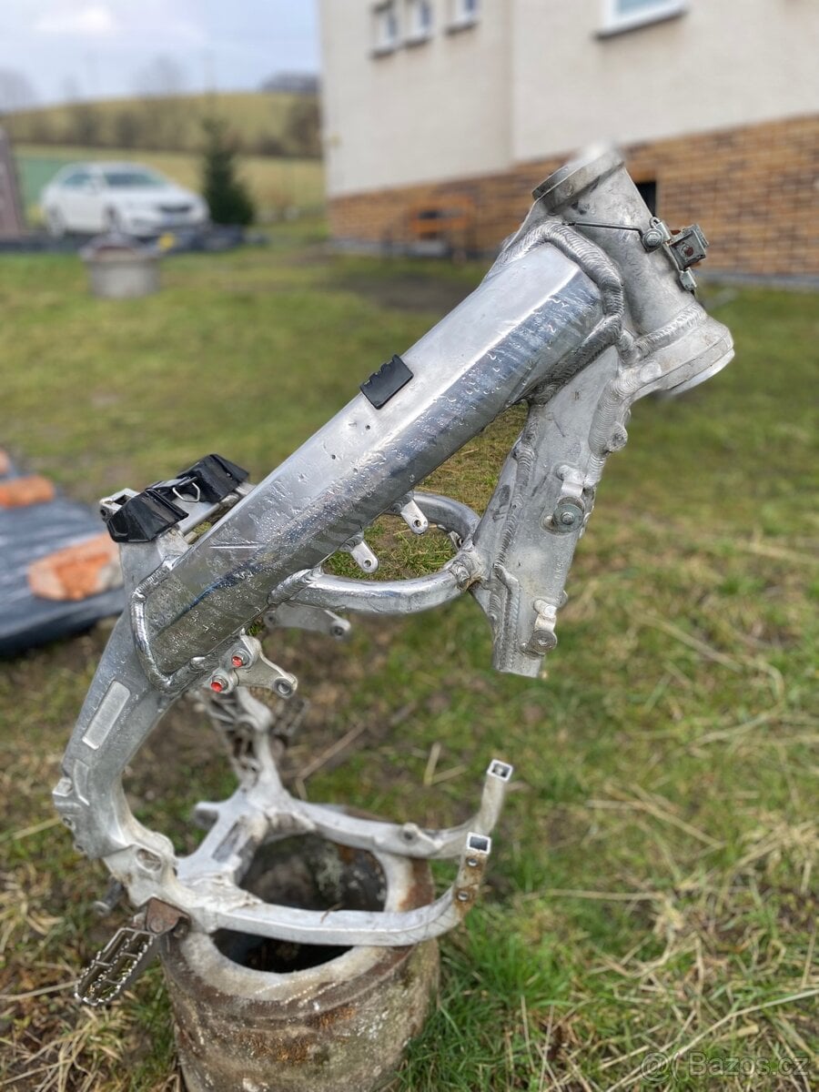 Suzuki Rmz 450 2007 rám