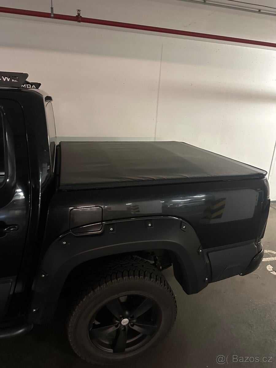 VW Amarok- Kryt korby