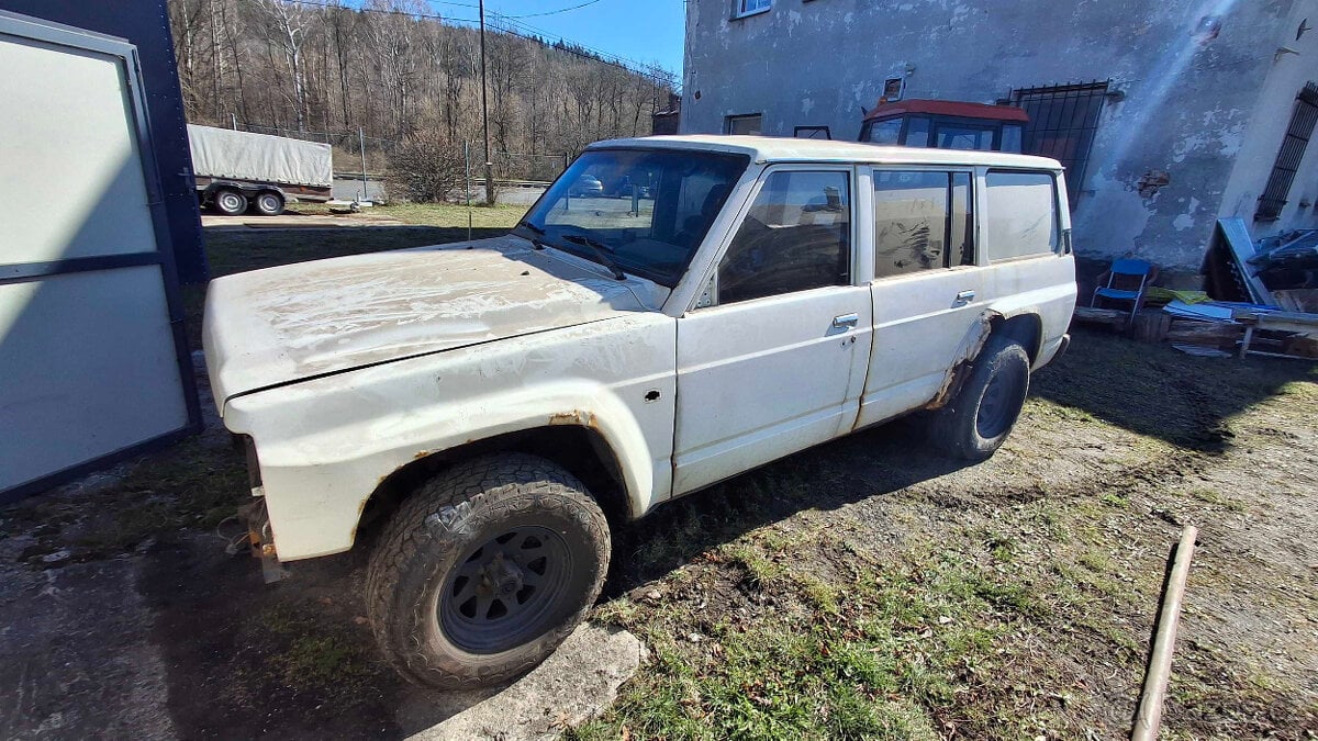 Nissan Patrol Y60 Wagon + karoserie