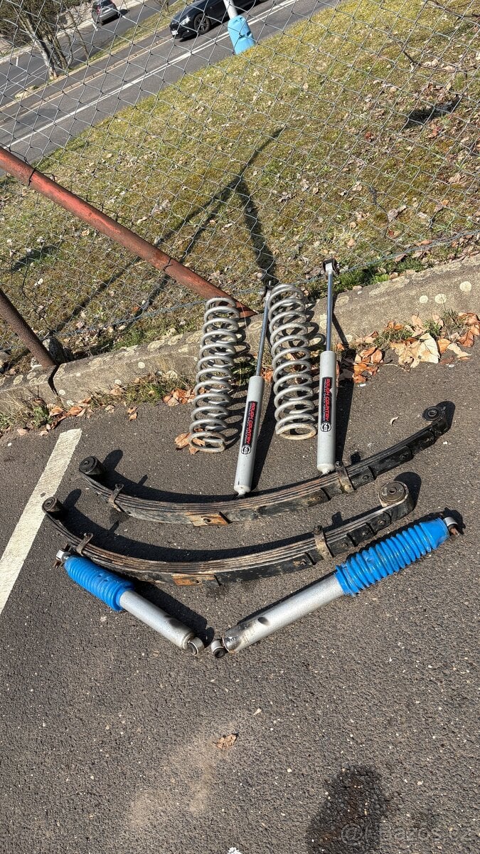 Podvozek Jeep Cherokee XJ