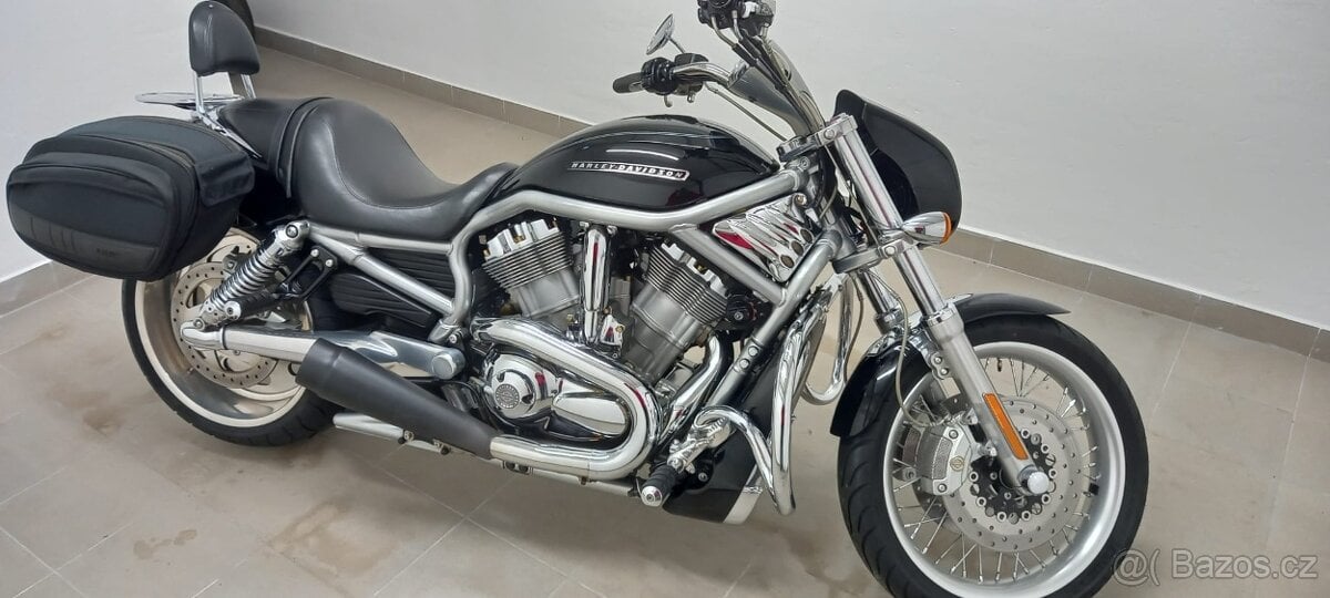 Harley Davidson V-Rod  kupované nové v ČR