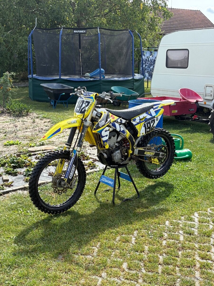 Suzuki RM-Z