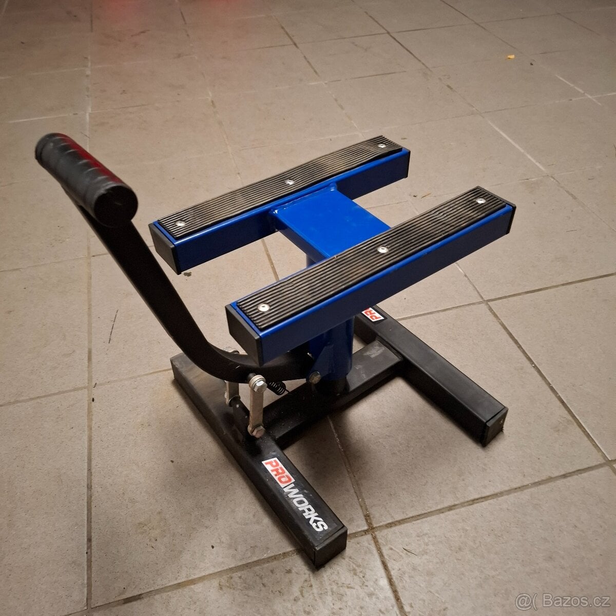 Prodám stojan na enduro-motocross