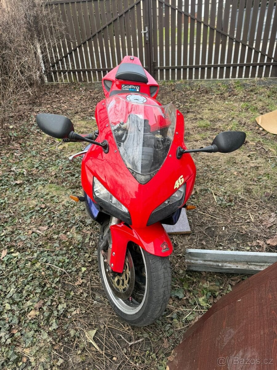 Honda CBR 1000RR Fireblade (SC57).