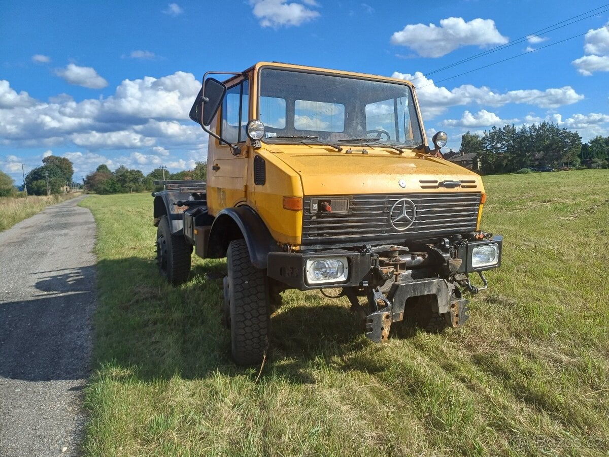Mercedes Benz Unimog 437, 1750
