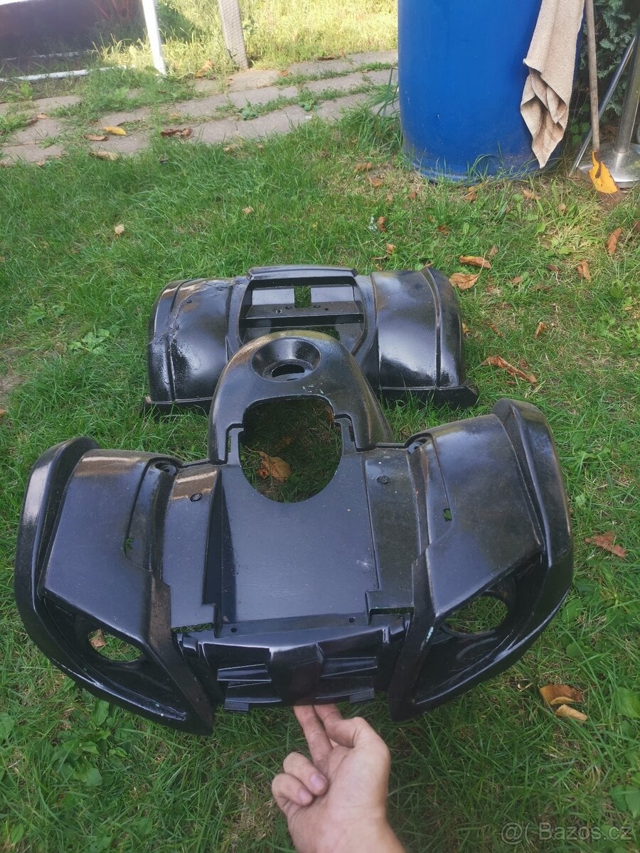 Plast na dětskou ctyrkolku, stav viz. Foto