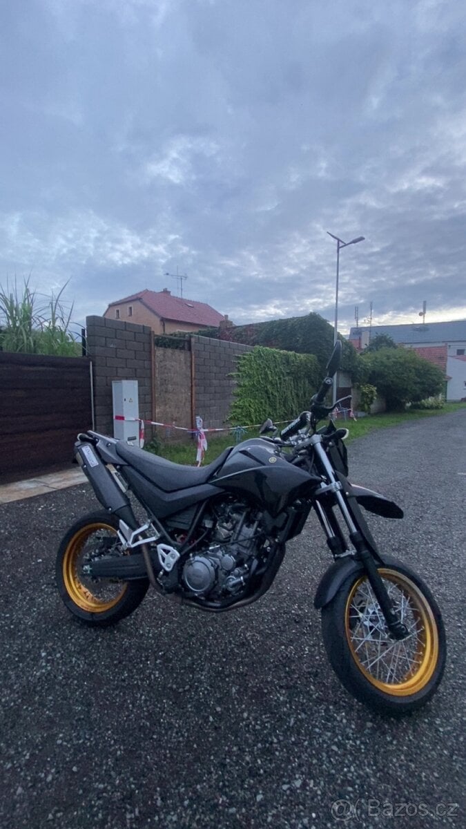 Yamaha xt660x + kufr