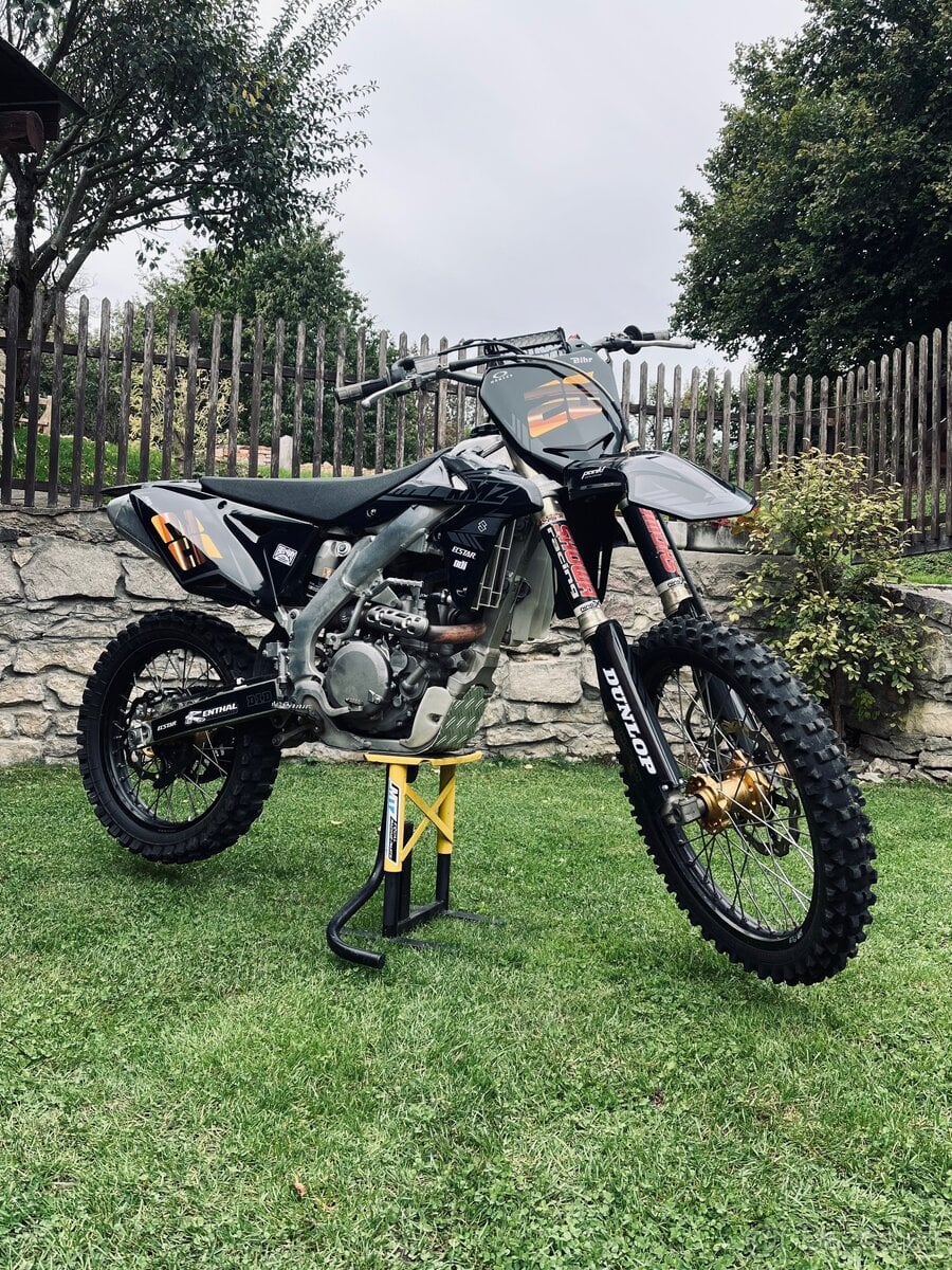 Suzuki RMZ 450 - 2010