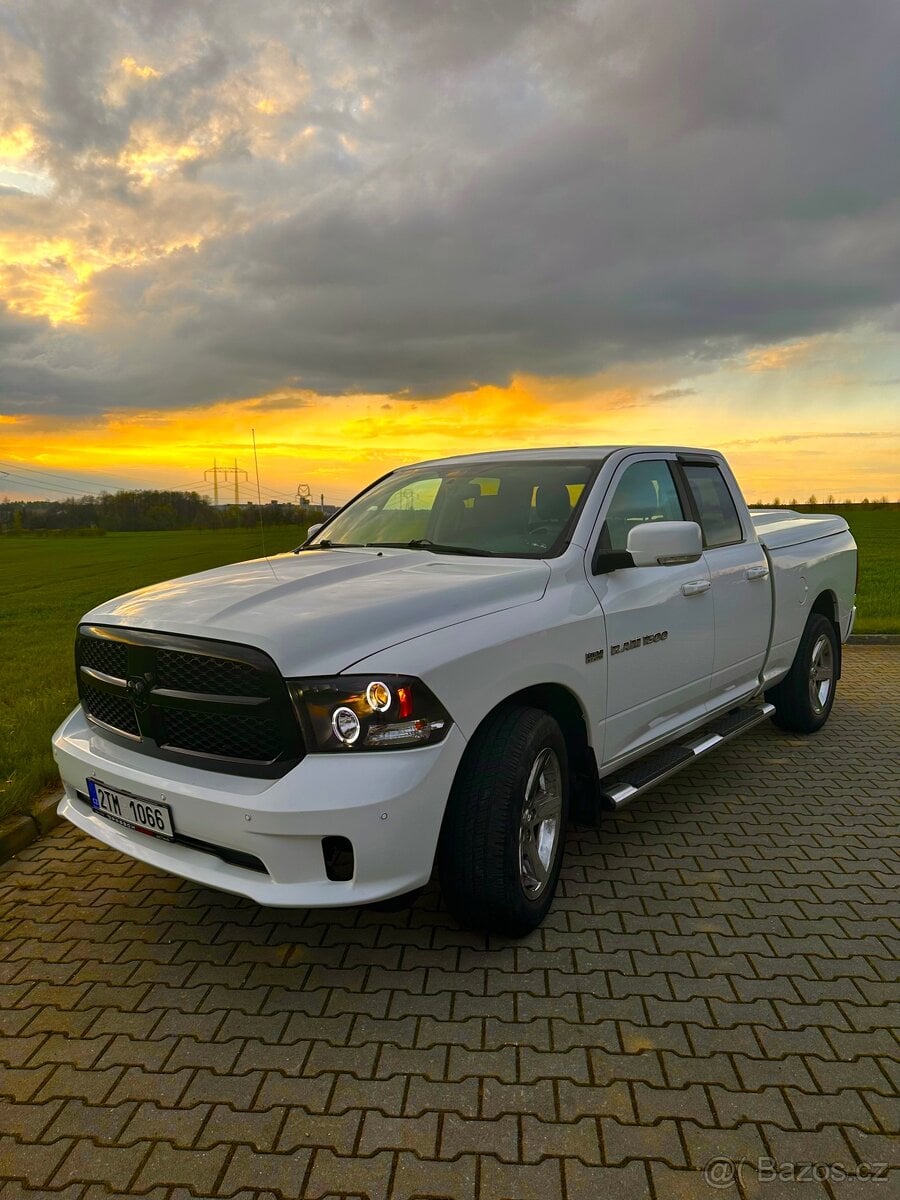 Dodge ram 1500 5,7 V8 hemi 4x4 LPG