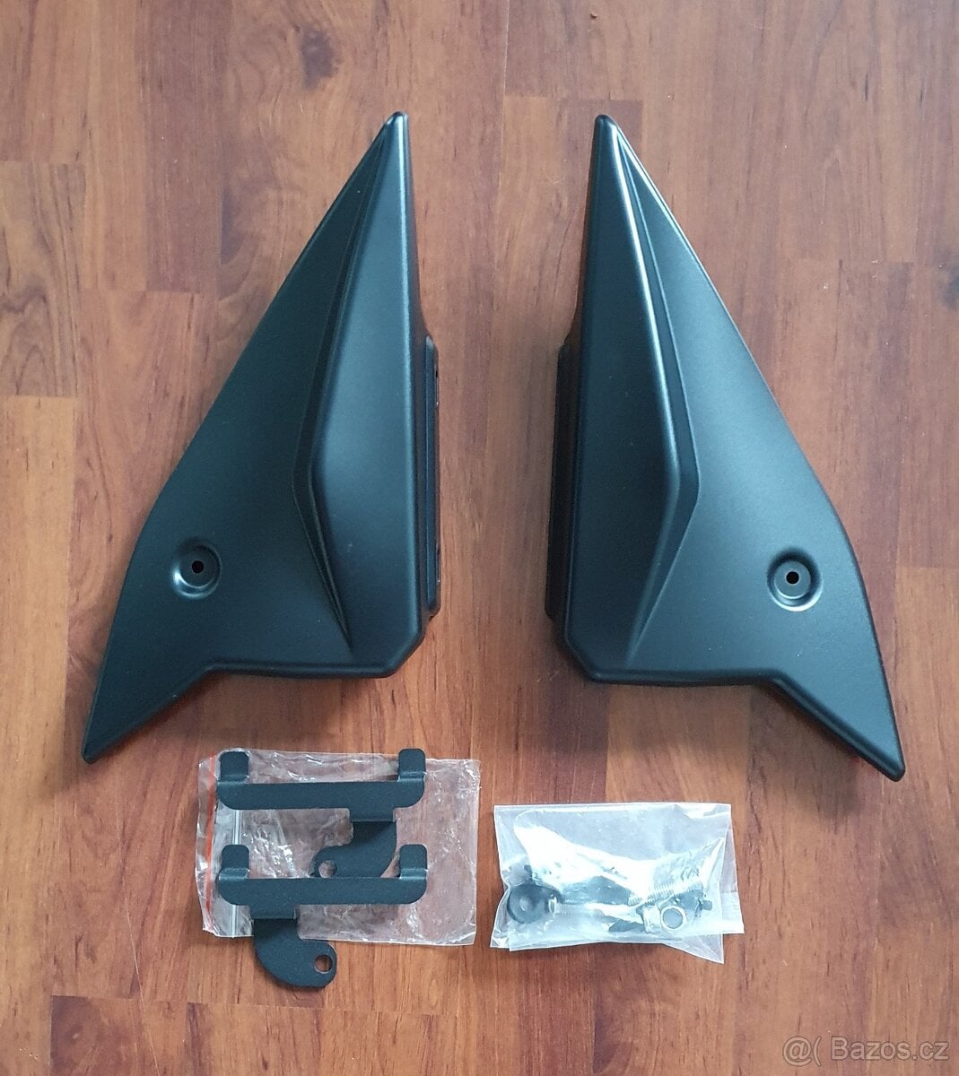 Boční kryt pod sedlo Yamaha MT-09,