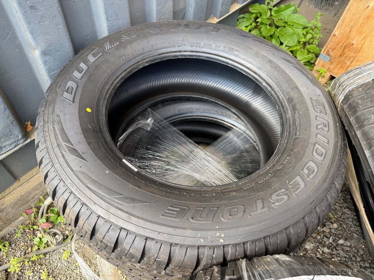 Pneu 285/60 R18