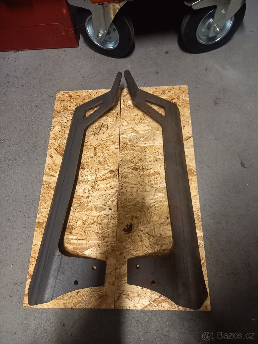 Držák LED rampy Wrangler JK