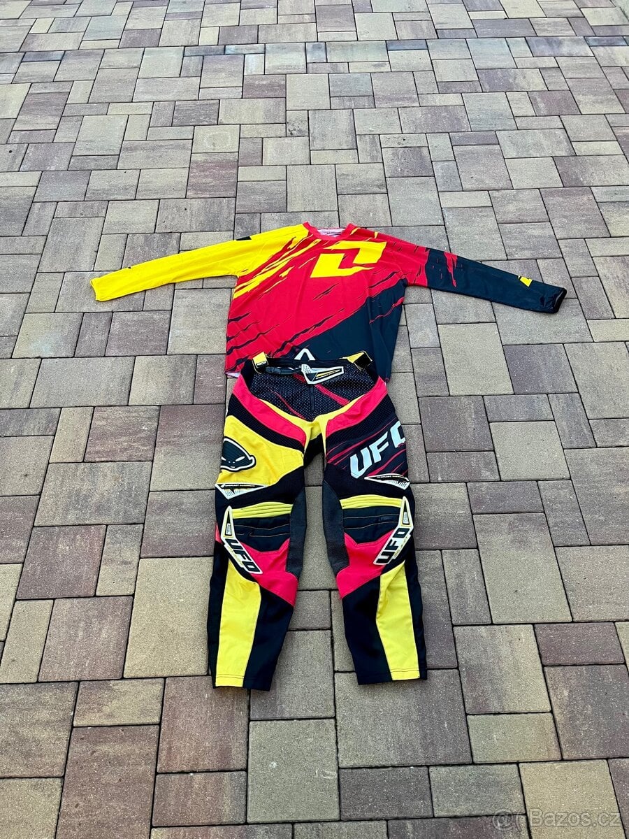 MX kalhoty a dres (UFO, O’Neal)